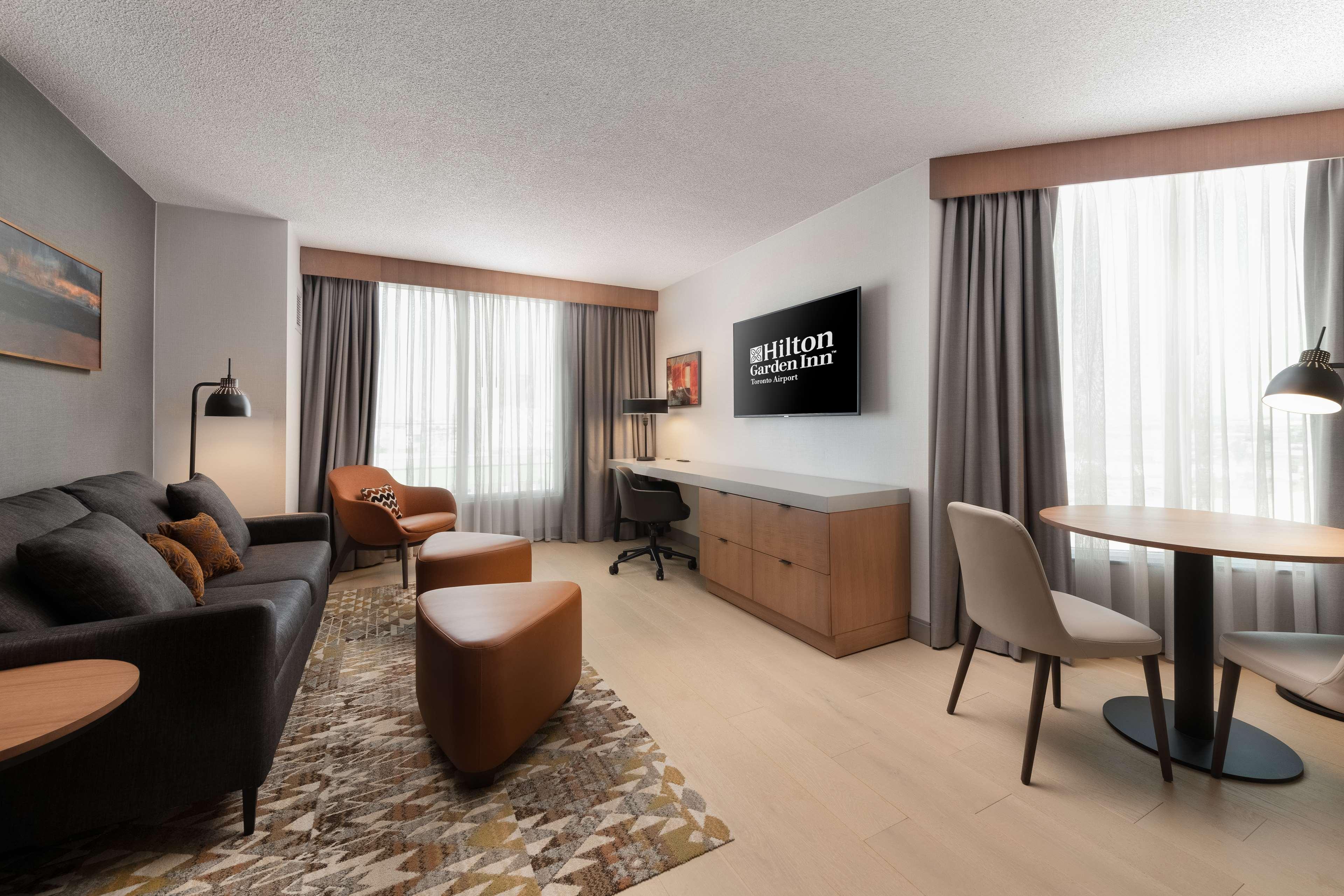 Hilton Garden Inn Toronto Airport Mississauga Exterior foto